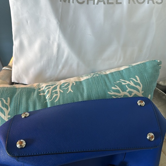 Michael Kors - Picture 5 of 5
